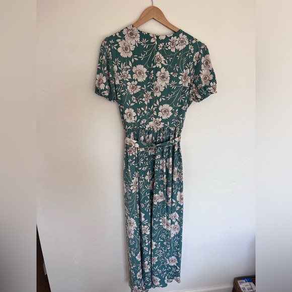 Gal Meets Glam Green Maxi Dress Short Sleeve floral - Picture 4 of 6